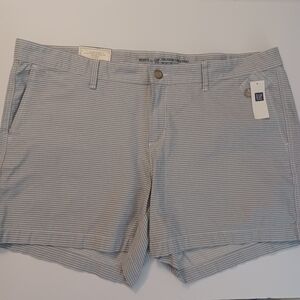 Gap Factory Stripped Girlfriend 5" Khaki's Shorts Sz 18